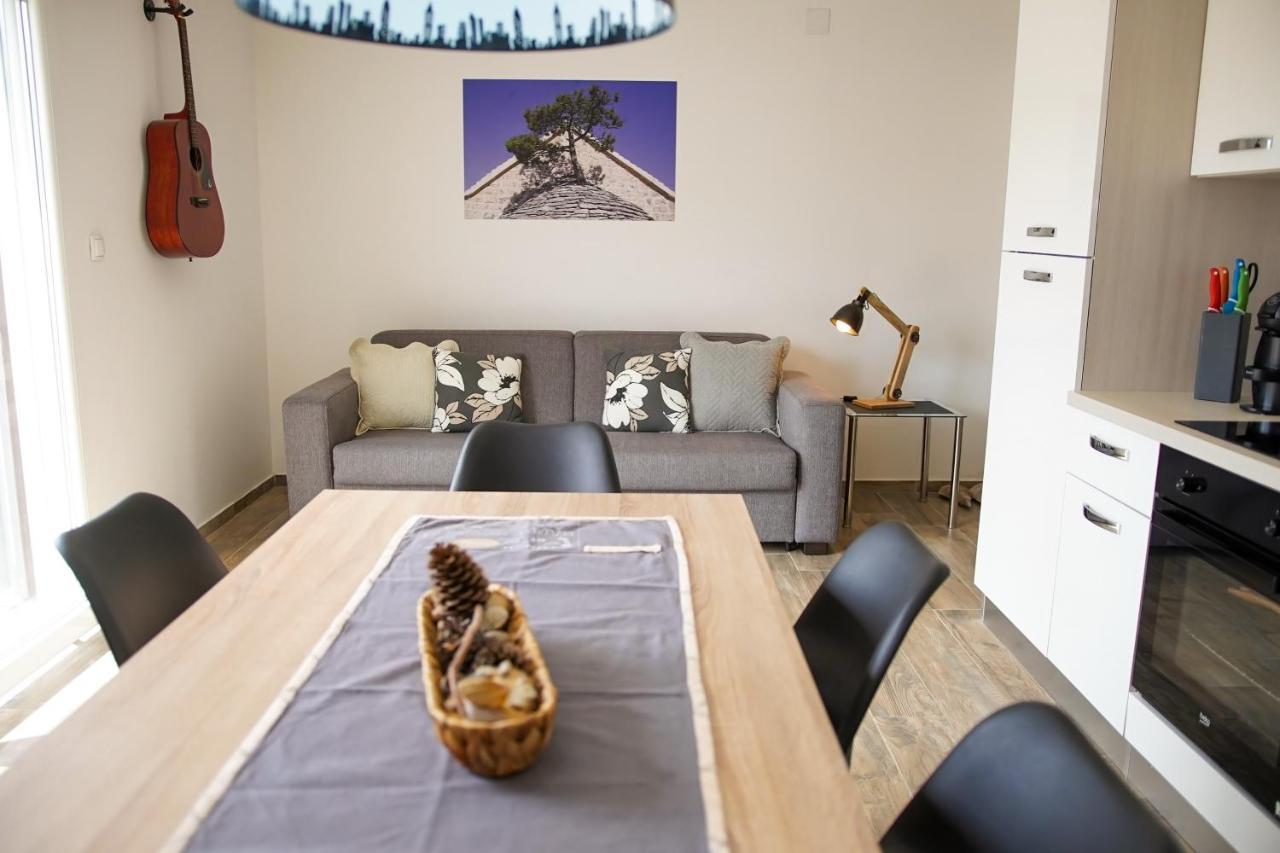 Kaprije Apartmani Tina I Ena Extérieur photo
